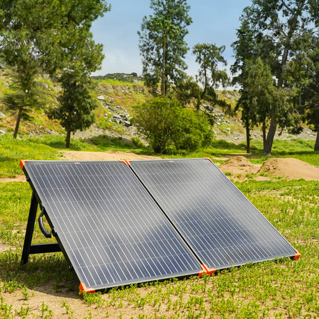 MEGA 200 Portable Briefcase Solar Panel